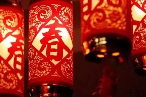 小年，準(zhǔn)備過(guò)年